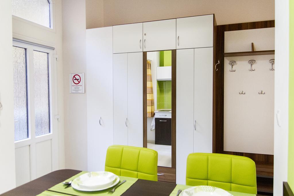 Eoetvoes Apartman Budapest Room photo